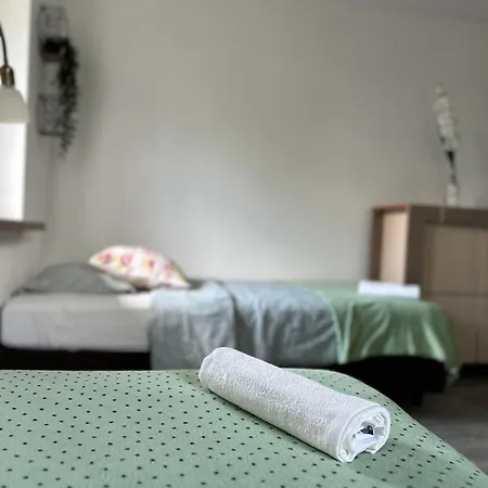 Bed & Breakfast Szumi *