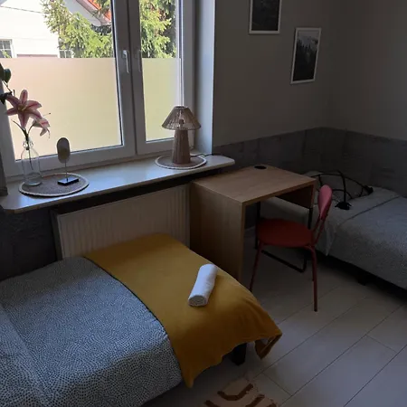 Nocleg ze śniadaniem Szumi Józefów