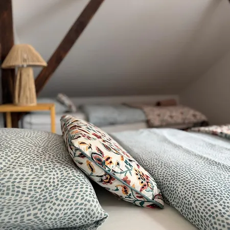 Szumi Bed & Breakfast